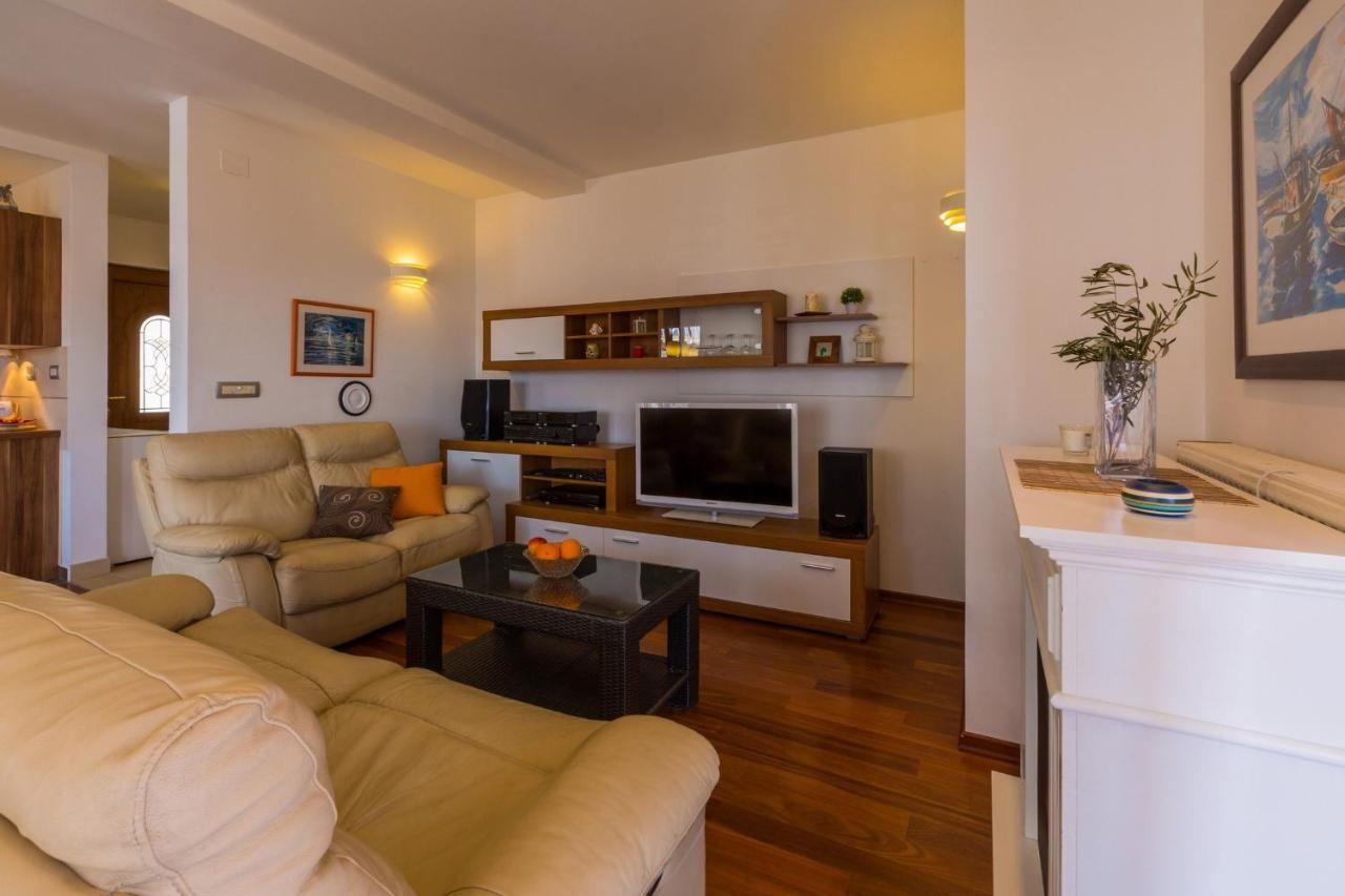 Apartment Egita Crikvenica Exterior foto